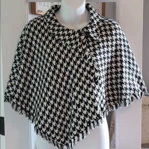 Julian Taylor Houndstooth Cape/ Shrug/ Poncho